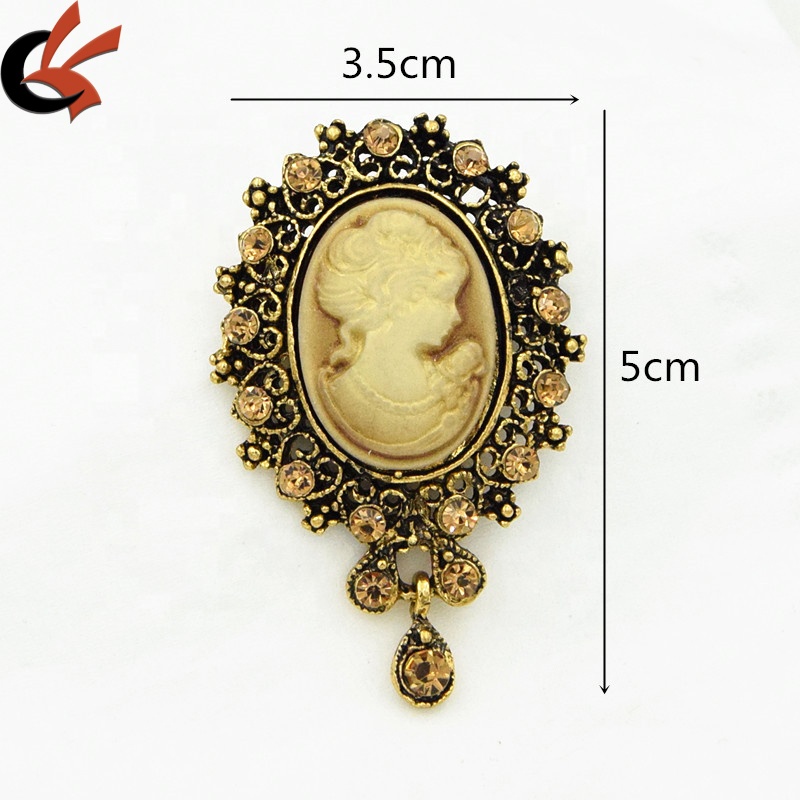 Vintage Beauty Head Brooch Pin - Queen Victoria Avatar