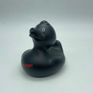 Vente en gros de jouets de bain pour bébés, canard noir géant en caoutchouc souple de 3 pouces, avec son, couleur unie, pour jouer dans l'eau - Product Image 1