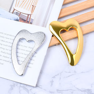 La migliore vendita a forma di cuore ritaglio colorato in lega di zinco metallo Guasha strumento corpo schiena braccio collo viso assistenza sanitaria Gua Sha massaggiatore - Product Image 3