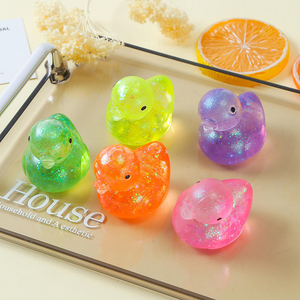 Juguete de patito de malta para jugar en el agua, juguete antiestrés de TPR con diseño de animal lindo, ¡el más vendido! - Product Image 1