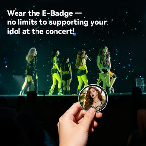 Badge LED connecté IA pour influenceurs TikTok, écran tactile IPS, lecture vidéo et GIFs - Product Image 3