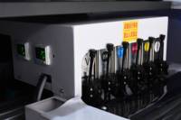 Imprimante à plat UV SN-9060, machine à jet d'encre multifonctionnelle pour l'impression personnalisée sur braille, gobelets cylindriques, stylos, PVC et métal