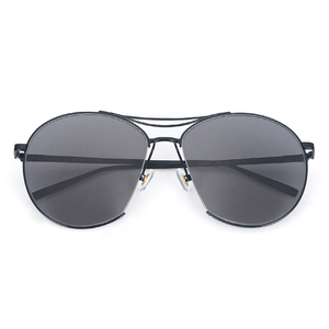 Gafas de fiesta de acero inoxidable de metal de gran tamaño, estilo de mujer, lentes de sol de forma semicircular a la moda con precio de descuento - Product Image 6