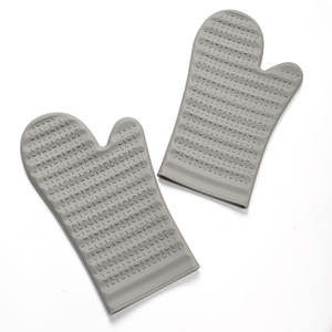 Gants de four en silicone résistants à la chaleur, antidérapants, pour micro-ondes et cuisson, à cinq doigts, motif cœur gris, compatibles lave-vaisselle - Product Image 2