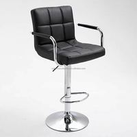 Tabourets de bar élégants en PU souple à dossier haut avec assise large et confortable pour les terrasses et les repas en banlieue (vente en gros)