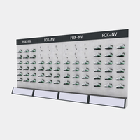 Présentoir mural modulaire multi-grilles pour chaussures, idéal pour les boutiques de marques de baskets et l'exposition de produits de chaussures de sport