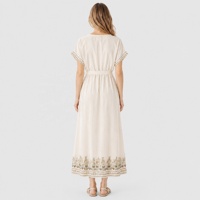Robe longue bohème brodée pour femme, col en V, manches courtes, ceinture à la taille, robe de plage pour les vacances, broderie ethnique, robe d'été