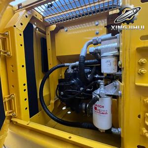 Excavatrice Komatsu PC130 de 13 tonnes, d'occasion, de marque japonaise, moteur Cummins, excavatrice sur chenilles, petite excavatrice d'occasion, provenance Japon. - Product Image 5