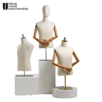 Mannequin gonflable unisexe pour le haut du corps en mousse PE avec torse en silicone pour l'affichage de vêtements