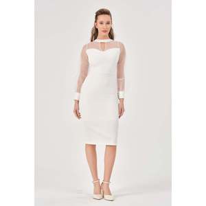 Haut décontracté à manches longues et col rond pour femme DANS, couleur écru, tissu doux, disponible en tailles 38-42 pour un confort et un style au quotidien - Product Image 4