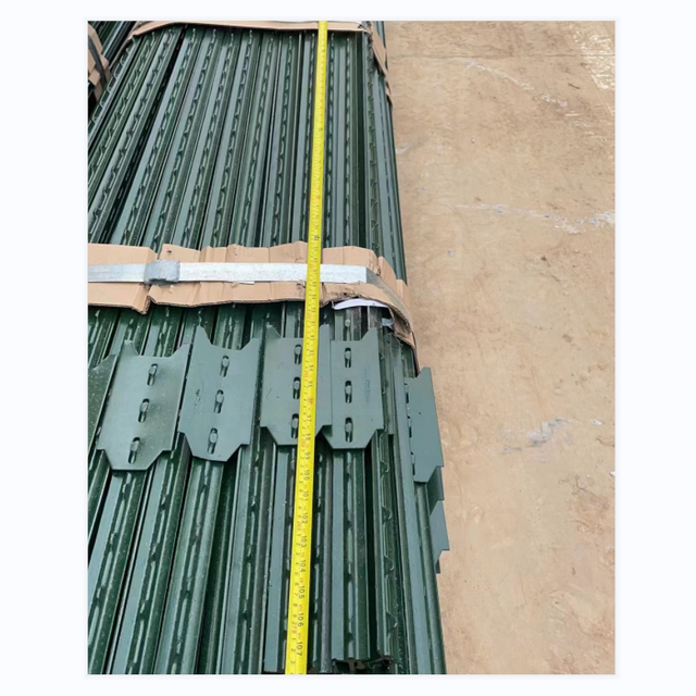 Studded Painted T Post for Farm Fencing
