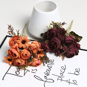 Bouquet de roses artificielles Lichao, fleurs en soie plastique, toucher réel, décoration de mariage, décoration de la maison, accessoires de photographie en extérieur - Product Image 4