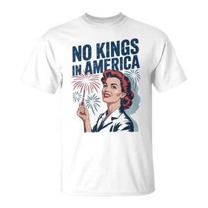 Camiseta retro de Estados Unidos de No Kings In America - Product Image 2