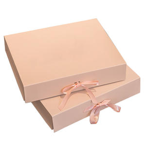 Caja <span class=keywords><strong>de</strong></span> Regalo <span class=keywords><strong>de</strong></span> Lujo Personalizada con Cierre Magnético <span class=keywords><strong>de</strong></span> Cinta para Vestidos <span class=keywords><strong>de</strong></span> Niñas, MOQ Bajo, Stock Disponible para Entrega Rápida, Ideal para Pequeñas Empresas - Product Image 1