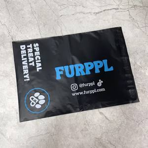 Bolsa de Envío Negra Mate para Ropa de Hombre, Embalaje de Marca, Bolsa de Mensajería Express, Bolsa de Poliéster para Envíos con Cinta Adhesiva Resistente - Product Image 6