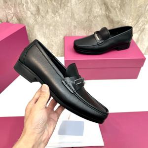 Mocasines de Hombre de Alta Calidad, Adornados con Hebillas Metálicas, Ideales para Vestimenta Formal, Duraderos y Fáciles de Mantener, Ferragamos - Product Image 6