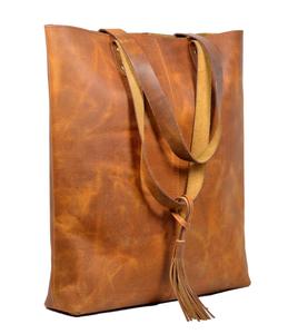 Grand sac fourre-tout en cuir véritable marron fait à la main pour femmes sac à main portable avec logo personnalisé de grande capacité pour une utilisation en extérieur - Product Image 5