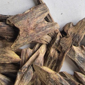 Eco4B02 Copeaux d'Agarwood/Oud Encens 3A- 7-11Y Arbre Kynam pour un parfum naturel pur, boisé, épicé, floral, menthe poivrée, désodorisant - Product Image 5