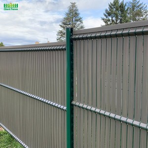 Clôture extérieure soudée décorative de jardin de panneau d'intimité du grillage 3D avec la lamelle UV en plastique de <span class=keywords><strong>PVC</strong></span> - Product Image 2