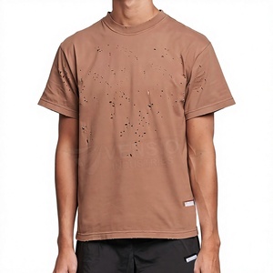 T-shirt à manches courtes pour homme en coton jersey marron à motif de points découpés au laser, coupe classique, col rond, décontracté - Product Image 1