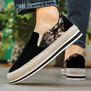 Baskets en toile respirantes pour hommes avec semelle intermédiaire en caoutchouc et semelle extérieure en PVC, durables pour les loisirs, le sport et le skateboard - Product Image 5