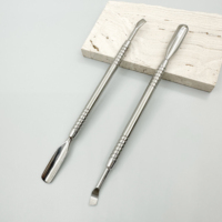 Outil professionnel double face pour retirer les cuticules, en acier inoxydable, pousse-cuticules pour les techniciennes professionnelles des ongles et la beauté à domicile