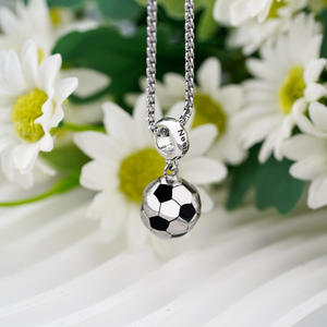 <span class=keywords><strong>Collana</strong></span> di calcio in acciaio inossidabile personalizzata <span class=keywords><strong>con</strong></span> <span class=keywords><strong>nome</strong></span> personalizzato ciondolo alla moda catena a maglie per gli appassionati di Sport e fidanzamenti - Product Image 5