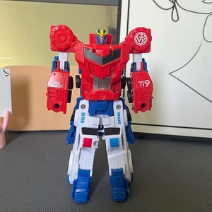 2 en 1 transformación magnética escala 1:8 coche colisión Mecha <span class=keywords><strong>Robot</strong></span> modelo juguete transformación automática para niños - Product Image 2