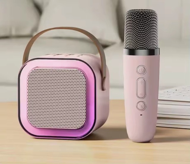 Karaoke Machine Portable Pa Speaker System With 2 Wireless Microphones Home Family Singing Children's Gifts Toy