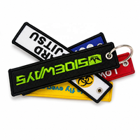 Porte-clés personnalisé double face brodé en alliage de zinc durable, avec logo sur mesure, pour moto, sécurité, aventure en plein air