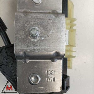 Alzacristalli anteriore destro 82G837462A 8W0959802 Audi A1 GB Mk2 2018- usato 85600 - Product Image 3