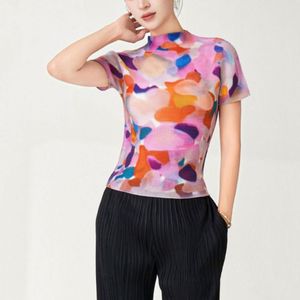 เสื้อยืดผู้หญิงทรงพลีทสไตล์มิยาเกะ พิมพ์ลายคุณภาพสูง ใส่ได้ทุกวัน สไตล์ลำลอง ทรงเข้ารูป ผลิตจากวัสดุรักษ์โลก ปรับแต่งได้ - Product Image 4