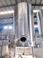 Réservoir de mélange de jus et de boissons en acier inoxydable de qualité alimentaire de 10 m3 avec chauffage/refroidissement, réservoir de mélange avec agitateur