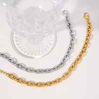 Bracelet Chaîne Cubaine Épaisse en Acier Inoxydable Doré Clioro – Bijou Audacieux pour Femme, Idéal Quotidien et Soirées