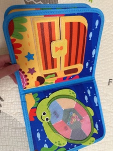 <span class=keywords><strong>Livre</strong></span> d'activités en feutre personnalisé OEM pour tout-petits <span class=keywords><strong>de</strong></span> 2 à 4 ans, <span class=keywords><strong>livre</strong></span> sensoriel Montessori, <span class=keywords><strong>livre</strong></span> silencieux, jouet éducatif préscolaire, fournisseur - Product Image 4