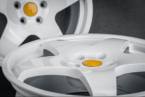 Llantas de carreras blancas de cinco radios personalizadas, ruedas deportivas, ruedas forjadas, llantas de coche de carreras para Ferrari F355 F360 F430 Spider F458 Italia - Product Image 3