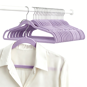 Perchas de Terciopelo Morado para Ropa, Ganchos Antideslizantes para Trajes, Abrigos y Pantalones, Ideales para Armarios y Viajes - Product Image 1