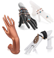 Support de Présentation en Résine en Gros pour Bagues, Bracelets et Bijoux – Main Mannequin en Résine pour Bijouterie