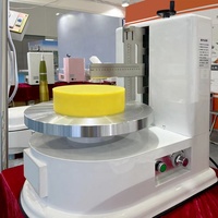 Machine de lissage de gâteau d'usine Machine de raffinage de plâtrage de crème de gâteau à grande vitesse