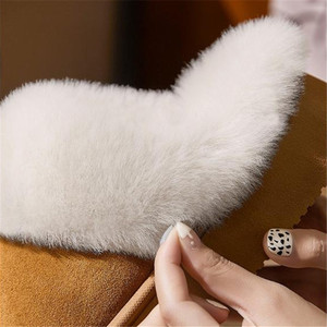 2024 Winter Fashion Thermal Snow <strong>Boots</strong> Soft Platform Classic Fur <strong>Slippers</strong> Brand Design <strong>for</strong> Men and <strong>Women</strong> Wholesale Price - Product Image 2