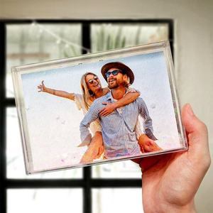 2023バレンタインデーギフト赤いハート型のキラキラ雪アクリルブロック額縁デスクトップディスプレイ用4x6クリアフォトフレーム - Product Image 2