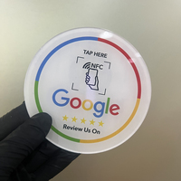 Autocollants en PVC acrylique NFC étanches avec code QR ISO RFID pour la numérisation des menus de table