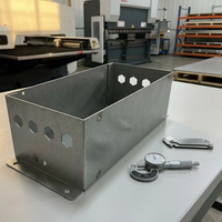 Boîtier en tôle sur mesure, usinage CNC de précision, boîtier métallique découpé au laser, composant plié et estampé pour équipement