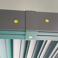 Pergola extérieure PUNIA en aluminium imperméable 3*3 avec toit à persiennes, gazebo avec 4 côtés rabattables et éclairage LED