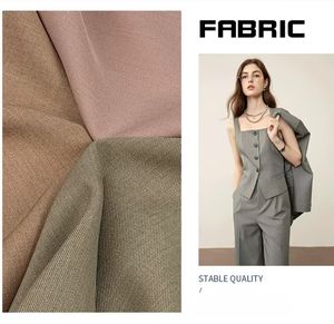 Tissu de costume pour <span class=keywords><strong>homme</strong></span> TR fantaisie, polyester viscose, tissu de costume haut de gamme, résistant au rétrécissement, séchage rapide, poids moyen, uni teint, tout - Product Image 2