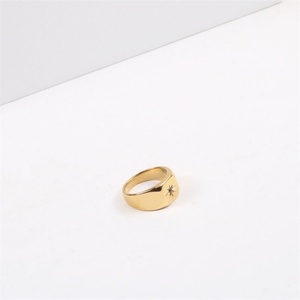 Anillo de Acero Inoxidable con Diamantes de Moda, Anillo de Estrella del Norte Chapado en Oro de 18k - Product Image 3