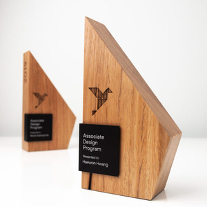 Crystal <b>Trophy</b> With Wood Base Laser <b>Engraved</b> Digital Printing Award For Conference Business Gifts - Product Image 2