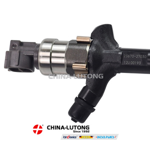 Iniettore Common Rail 095000-0570 per Motore Diesel 23670-27010 095000-015 #   Motore 1CD-FTV da 2.0L per <span class=keywords><strong>Toyota</strong></span> Previa <span class=keywords><strong>RAV4</strong></span> - Product Image 4