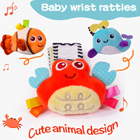 Ensemble de chaussettes de poignet personnalisées en peluche gonflable pour nouveau-né, thème océan, avec bracelet de montre, chaussettes hochet pour bébé, jouet apaisant à saisir