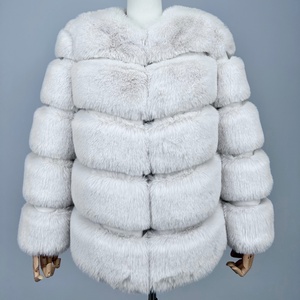 Elegante Cappotto di Pelliccia da Donna, Giacca Corta con Collo Tondo, Giacca Casual Personalizzata in Stile Street Fashion - Product Image 2